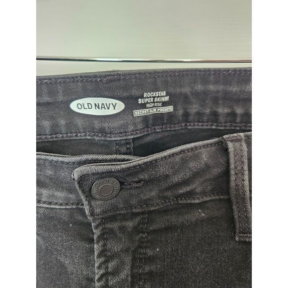 Old Navy ladies size 16 jeans - Picture 6 of 7